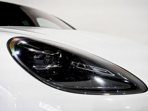 Used 2023 Porsche Macan S image 46