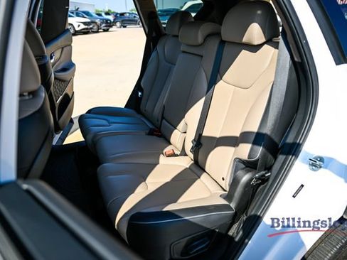 Used 2023 Hyundai Santa Fe Limited AWD/4WD image 11