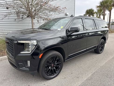 Used 2021 GMC Yukon XL Denali w/ Denali Ultimate Package image 1