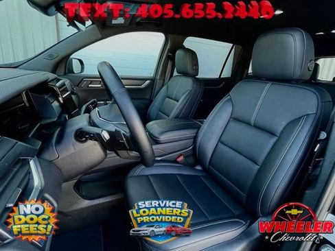 Used 2026 GMC Acadia Elevation w/ Elevation Premium Package FWD image 25