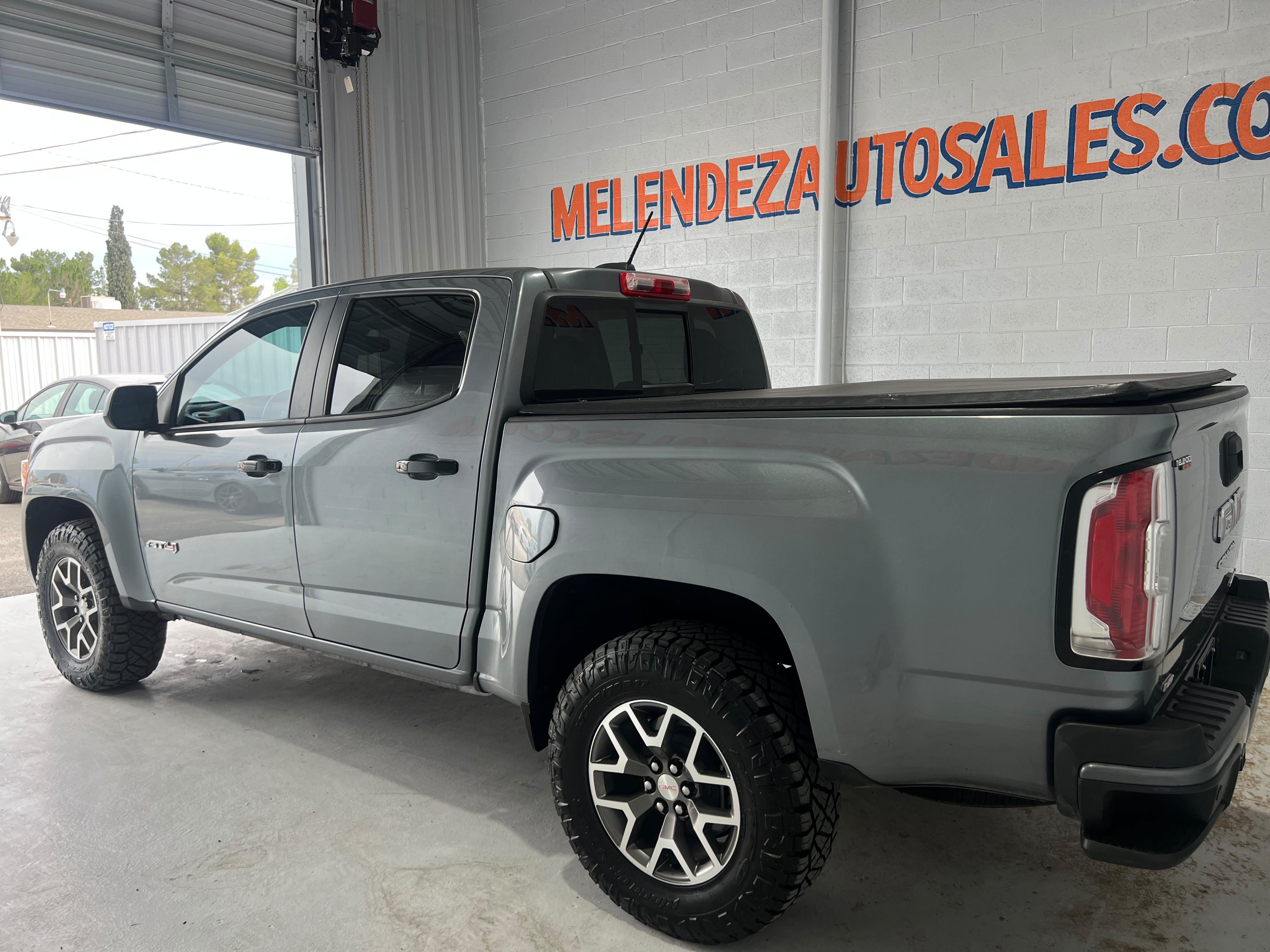 Used 2022 GMC Canyon AT4 w/ Trailering Package AWD/4WD image 3