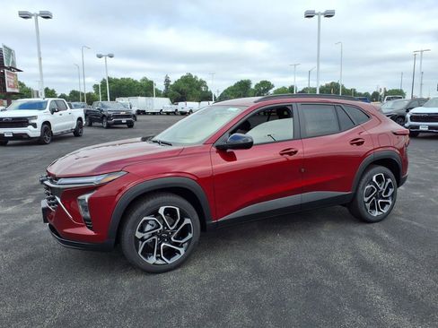 New 2025 Chevrolet Trax RS w/ Driver Confidence Package image 7