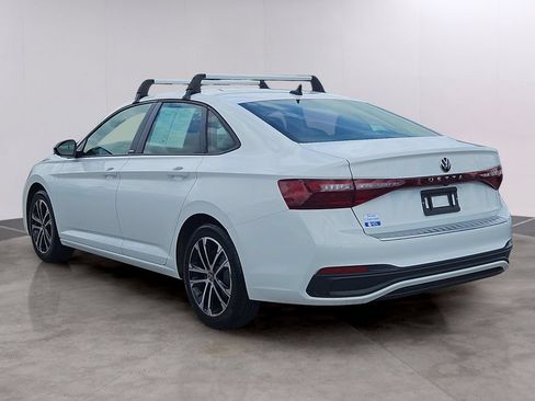Used 2025 Volkswagen Jetta Sport FWD image 6