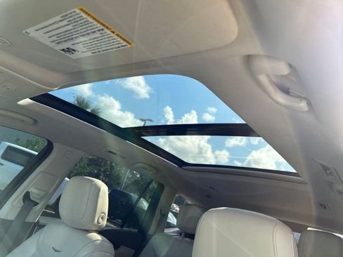Used 2020 Cadillac XT6 Premium Luxury FWD image 10