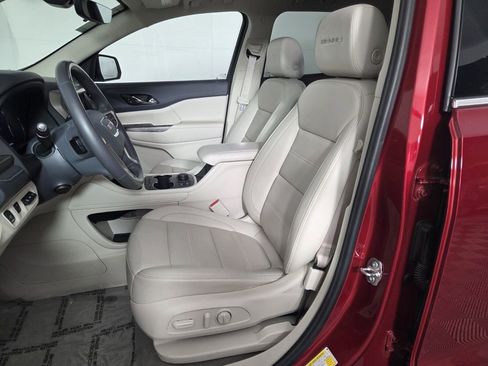 Used 2022 GMC Acadia Denali w/ Denali Ultimate Package image 12