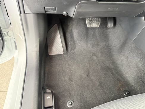 Certified 2026 Toyota Corolla LE image 27