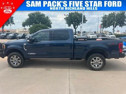 Used 2017 Ford F250 Lariat w/ Lariat Ultimate Package AWD/4WD image 9