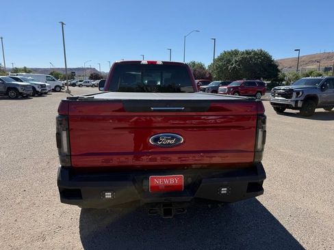 Used 2019 Ford F350 Lariat w/ Lariat Value Package AWD/4WD image 6