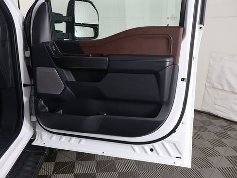 Used 2023 Ford F150 Lariat image 23