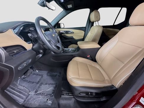 Used 2023 Chevrolet Traverse Premier w/ LPO, Floor Liner Package FWD image 21