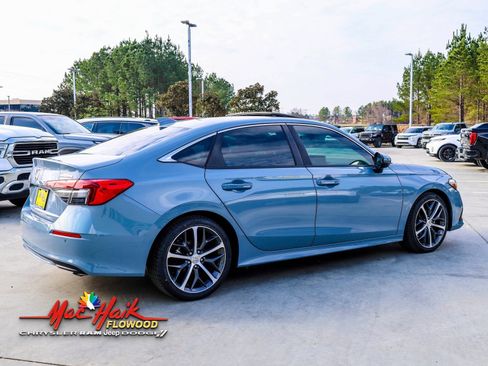 Used 2023 Honda Civic Touring image 8