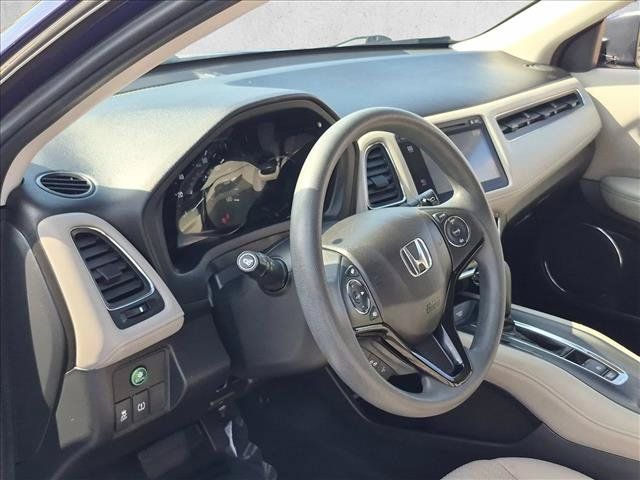 Used 2017 Honda HR-V EX image 10