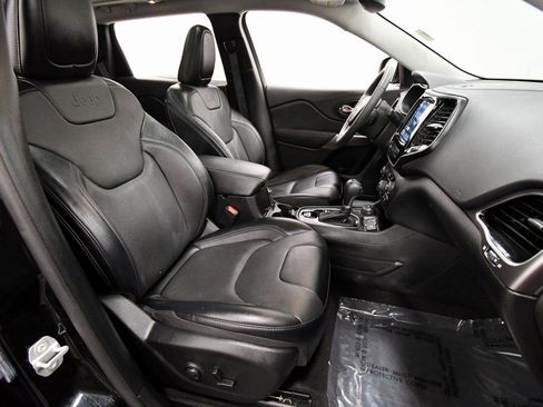 Used 2022 Jeep Cherokee Limited w/ Mopar Interior Package image 18