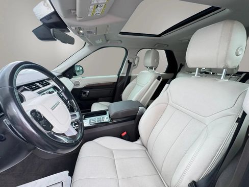 Used 2019 Land Rover Discovery HSE AWD/4WD image 12