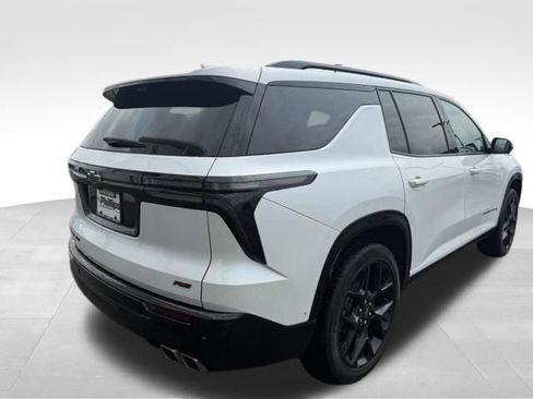 Used 2024 Chevrolet Traverse RS w/ LPO, Floor Liner Package AWD/4WD image 13