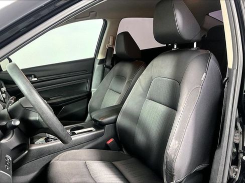 Used 2019 Nissan Altima 2.5 S FWD image 25