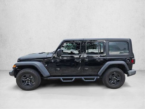 Used 2024 Jeep Wrangler Unlimited Sport AWD/4WD image 9