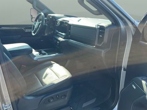 Used 2024 Chevrolet Silverado 3500 LTZ w/ LTZ Plus Package AWD/4WD image 20