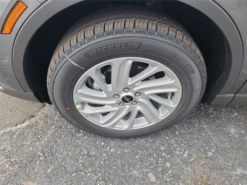 New 2026 Lincoln Corsair Premiere image 9