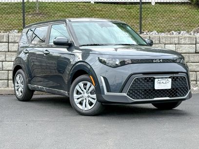 New 2025 Kia Soul LX