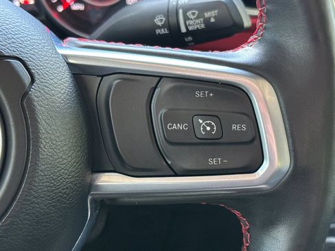 Used 2022 Jeep Gladiator Rubicon w/ LED Lighting Group AWD/4WD image 28