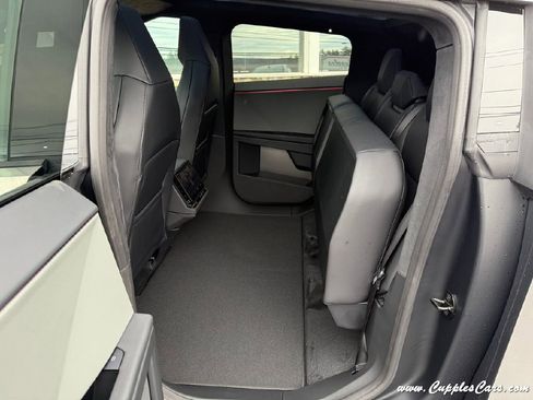 Used 2025 Tesla Cybertruck AWD Crew Cab image 7