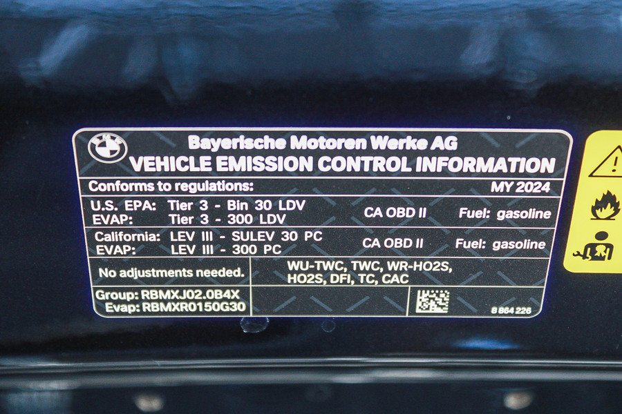 Used 2024 BMW 330i Sedan w/ M Sport Package RWD image 28