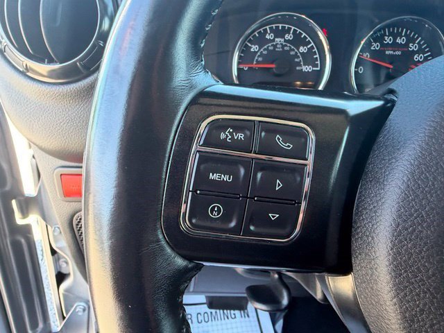 Used 2017 Jeep Wrangler Unlimited Rubicon AWD/4WD image 13