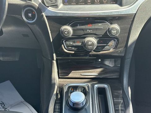Used 2015 Chrysler 300 Limited w/ Driver Convenience Group RWD image 23