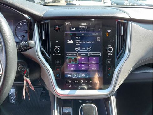 Used 2022 Subaru Outback Premium image 9