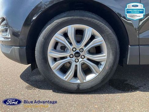 Certified 2024 Ford Edge Titanium AWD/4WD image 29