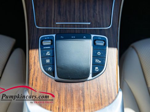 Used 2022 Mercedes-Benz GLC 300 4MATIC w/ Premium Package Lite image 32