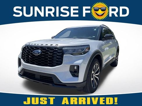 Used 2026 Ford Explorer ST-Line AWD/4WD image 1