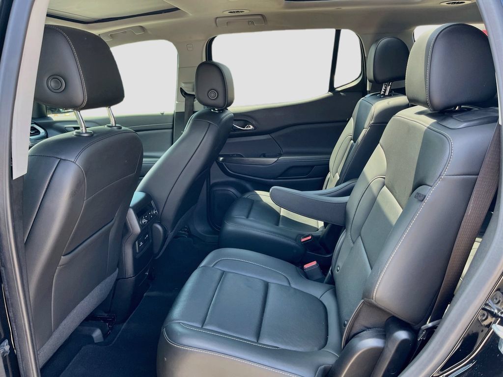 Used 2023 GMC Acadia SLT w/ Elevation Edition FWD image 26