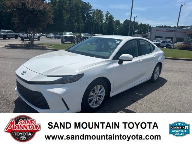 Used 2025 Toyota Camry LE FWD image 6