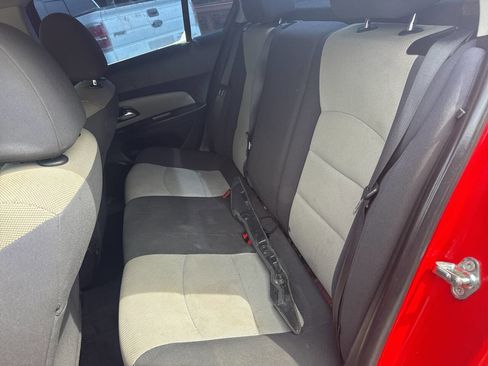 Used 2016 Chevrolet Cruze LS FWD image 11