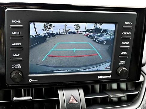 Used 2022 Toyota RAV4 XLE FWD image 27