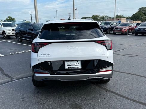 New 2026 Kia Sportage SX image 4