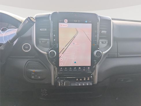Used 2025 RAM 2500 Big Horn AWD/4WD image 19