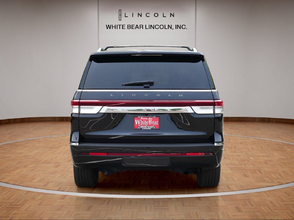 Used 2024 Lincoln Navigator Black Label AWD/4WD image 6