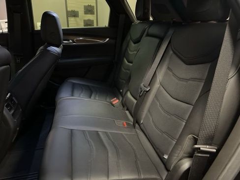 Used 2018 Cadillac XT5 Platinum image 19