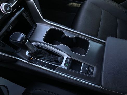Used 2019 Honda Accord Sport image 18