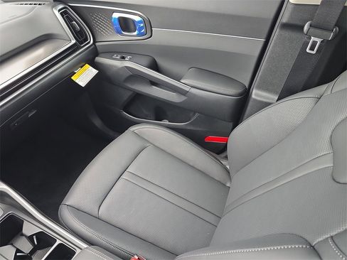 New 2026 Kia Sorento EX image 18