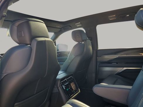 New 2025 Cadillac Escalade IQ Sport 2 image 18