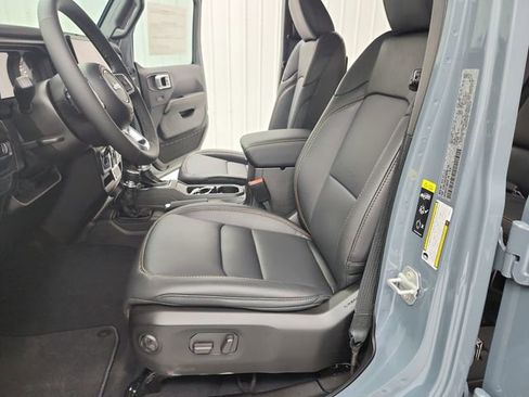 New 2026 Jeep Wrangler Unlimited Sahara AWD/4WD image 11