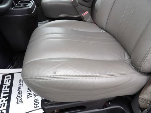 Used 2021 GMC Savana 3500 Extended w/ Power Convenience Package image 18