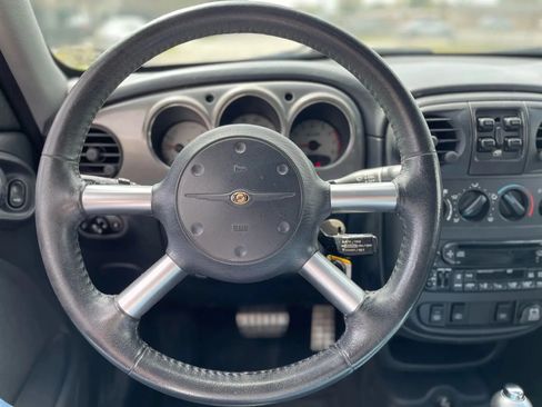Used 2004 Chrysler PT Cruiser GT FWD image 32
