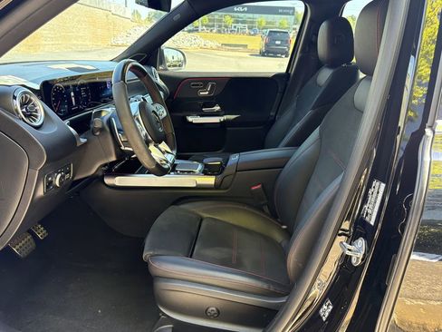 Used 2022 Mercedes-Benz GLB 35 AMG 4MATIC image 9