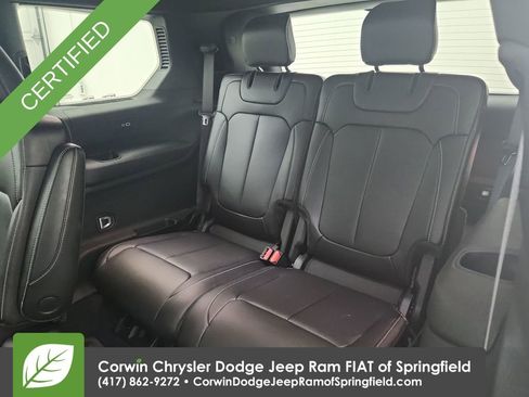 Certified 2025 Jeep Grand Cherokee L Limited w/ Black Appearance Package image 22