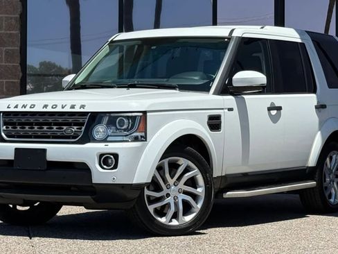 Used 2016 Land Rover LR4 HSE AWD/4WD image 2